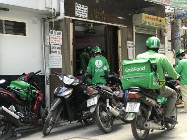 Nhà hàng, quán ăn thời 4.0 đã ‘online’ đúng cách? FnB Việt Nam