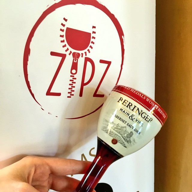 Zipz Wine - Startup bán rượu vang trong túi zip: Ý tưởng xuất chúng trở thành thương vụ lớn nhất lịch sử Shark Tank Mỹ, nay chỉ là tấm gương thất bại trong dẫn chứng của shark Bình FnB Việt Nam