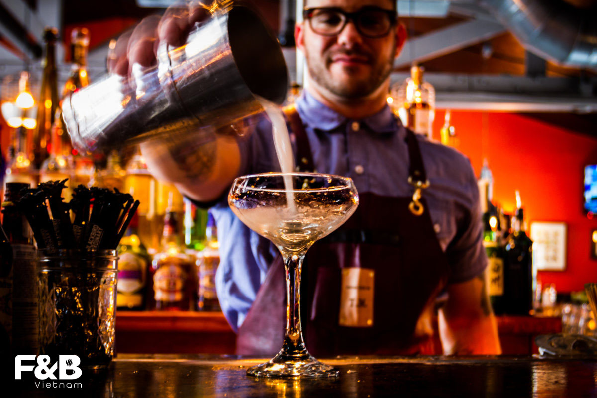 Những Lỗi Sai Các Bartender Mới Dễ Mắc Phải Trong Pha Chế Cocktail