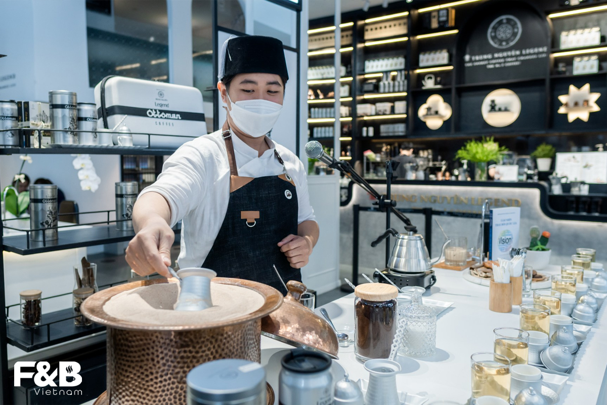 Chiến Lược Kinh Doanh Trung Nguyên Legend Tại Trung Quốc Có Gì Mà "Vượt Mặt" Được Cửa Hàng Starbucks Lớn Nhất Thế Giới