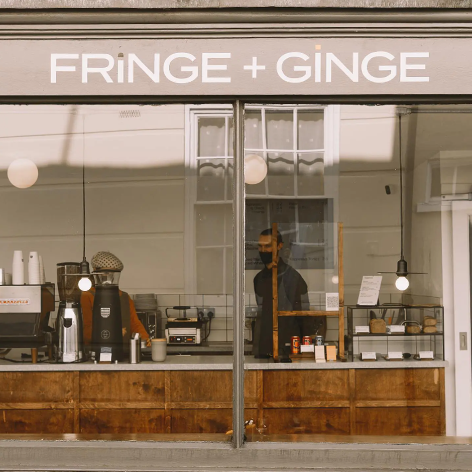 Quán Cà Phê Cấm Khách Mang Laptop Đến Làm Việc: Quyết Định Đúng Đắn Hay Tự Tay Hạn Chế Lợi Nhuận Của Mình? 1 Quán Cà Phê Cấm Khách Mang Laptop Đến Làm Việc: Quyết Định Đúng Đắn Hay Tự Tay Hạn Chế Lợi Nhuận Của Mình? FnB Việt Nam