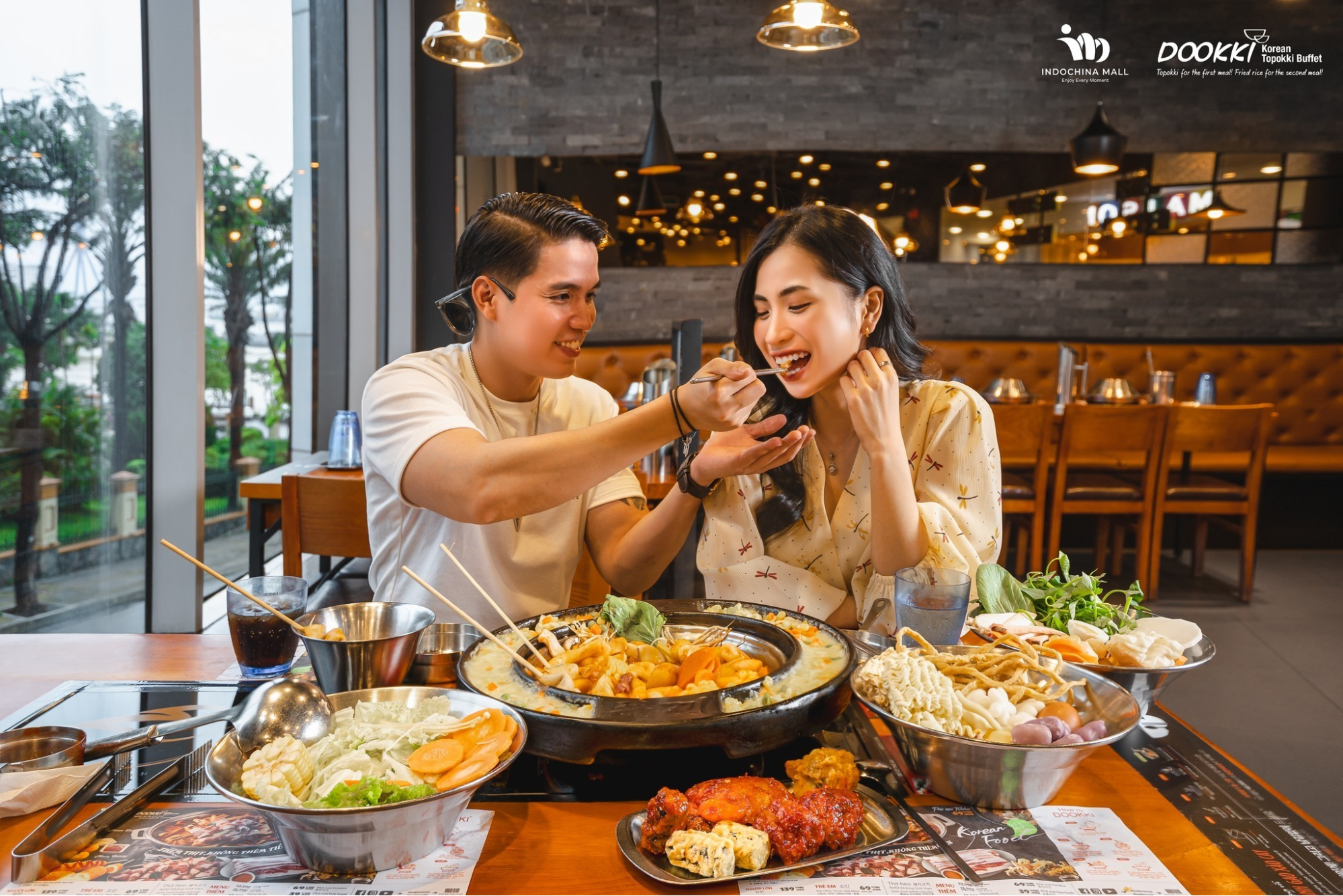 Điều Gì Làm Nên Sức Hút Không Thể Chối Từ Cho Dookki - Chuỗi Lẩu Buffet Topokki Hàng Đầu Thị Trường Hiện Nay? 2 Điều Gì Làm Nên Sức Hút Không Thể Chối Từ Cho Dookki - Chuỗi Lẩu Buffet Topokki Hàng Đầu Thị Trường Hiện Nay? FnB Việt Nam