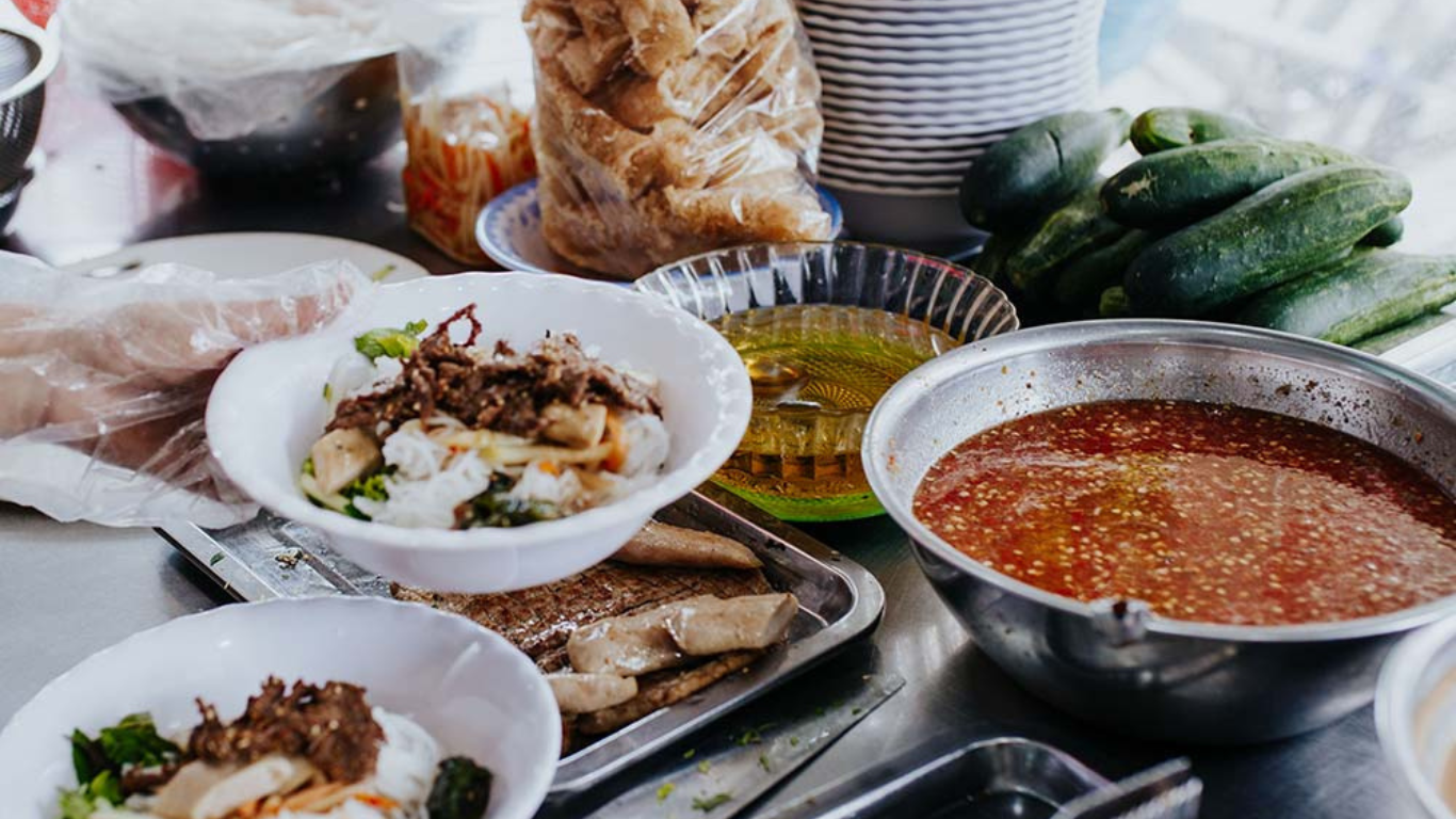 Xây Dựng Sản Phẩm Lõi Cho Quán: Yếu Tố Quyết Định Thành Công Trong Kinh Doanh F&B FnB Việt Nam