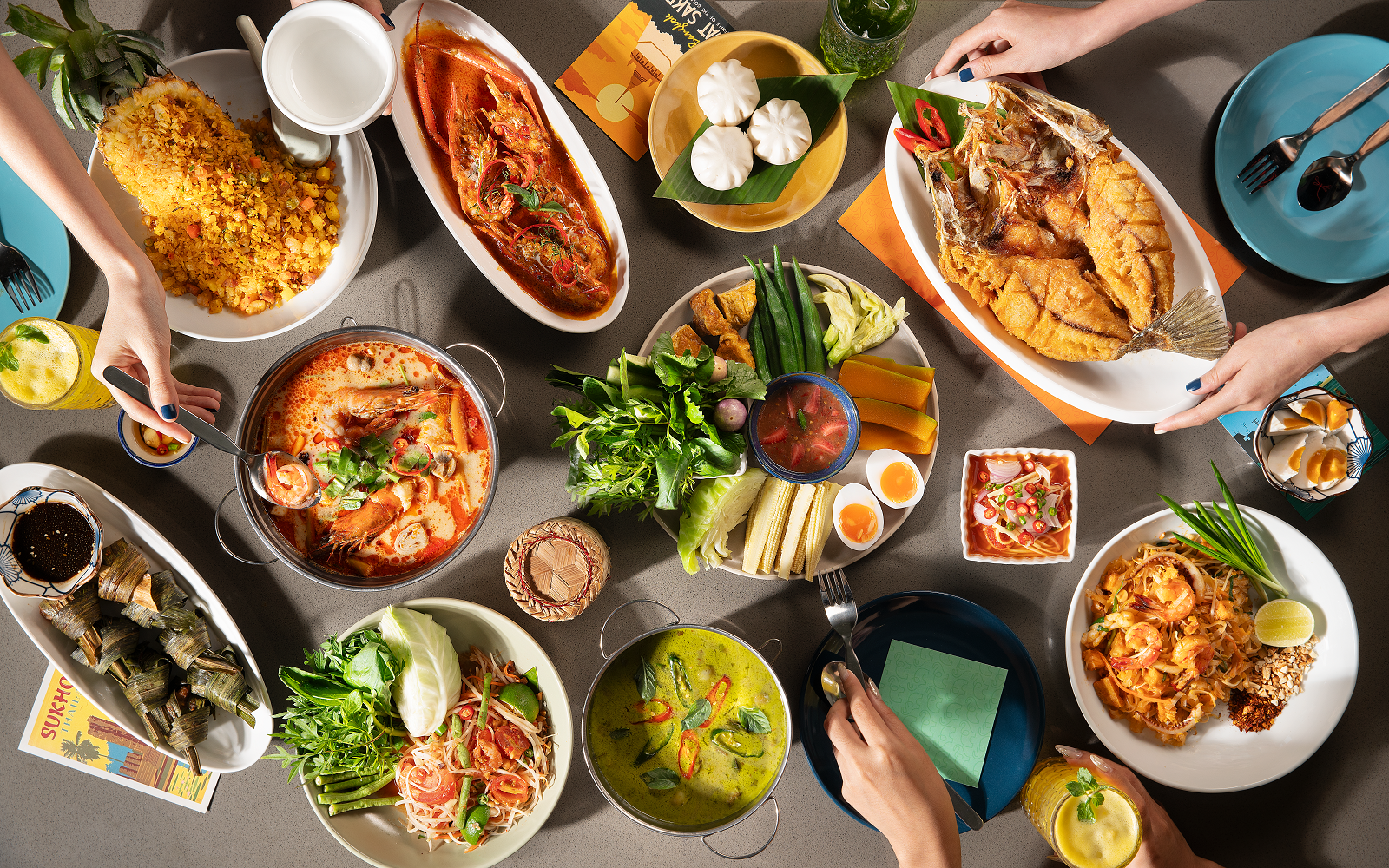 Mak Mak Thai Kitchen: “Chúng tôi không chạy theo xu hướng, chúng tôi tạo ra xu hướng” 2 Mak Mak Thai Kitchen: “Chúng tôi không chạy theo xu hướng, chúng tôi tạo ra xu hướng” FnB Việt Nam