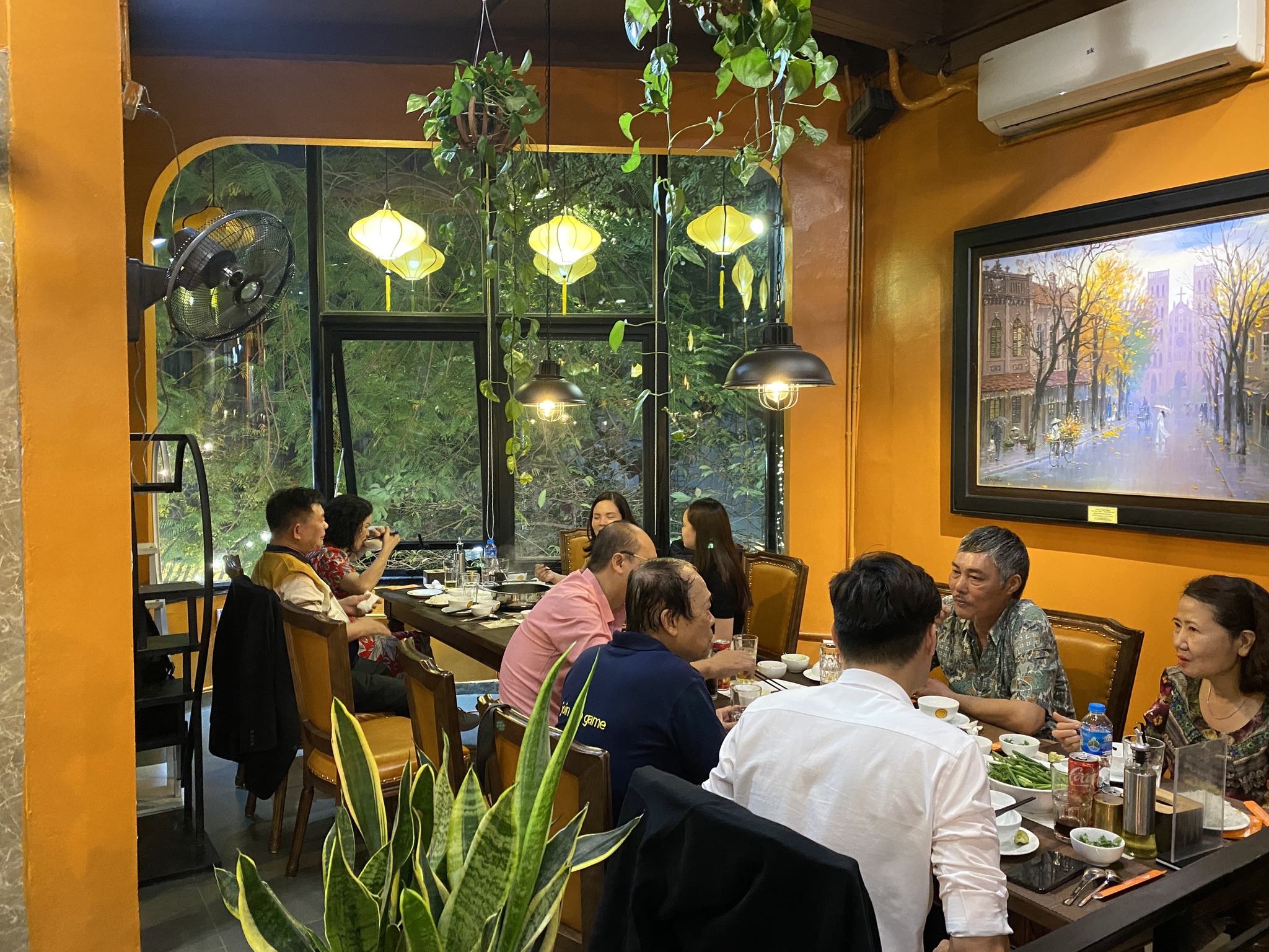 Chả Cá Ô Quan Chưởng: Hương Vị Gia Truyền Từ Trái Tim Phố Cổ FnB Việt Nam