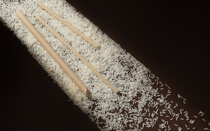 ong-hut-gao-viet-straw