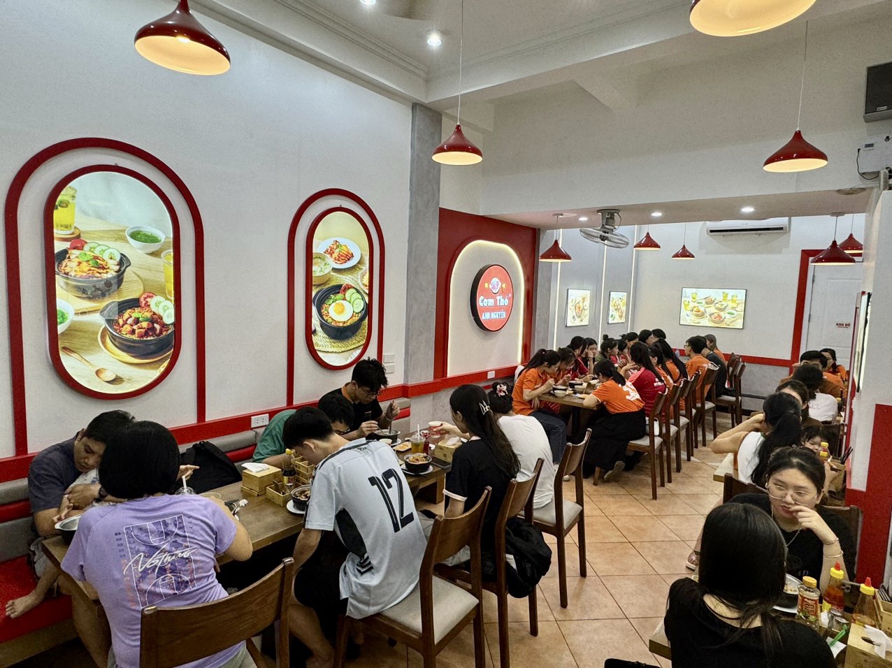 Không chỉ nhượng quyền, Cơm thố Anh Nguyễn còn là đối tác chiến lược, đồng hành cùng nhà đầu tư trong quá trình kinh doanh