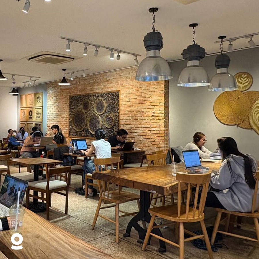 THE COFFEE HOUSE BỊ TỐ "BỊ Ổ ĐIỆN" VÀ BÀI HỌC ĐỊNH VỊ LẠI TRẢI NGHIỆM THƯƠNG HIỆU FnB Việt Nam