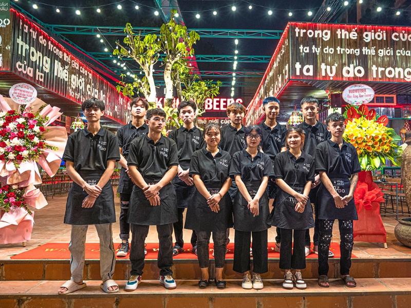 HỌC CÁCH VẬN HÀNH CHUẨN HÓA ĐỂ NHÂN CHUỖI F&B THÀNH CÔNG TỪ ÔNG CHỦ QUÁN NHẬU TỰ DO FnB Việt Nam