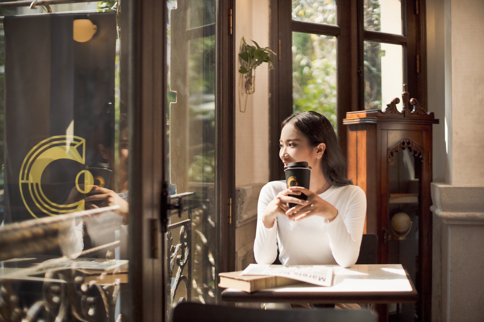 Không gian Cheese Coffee hiện đại, lý tưởng để trải nghiệm và thư giãn.
