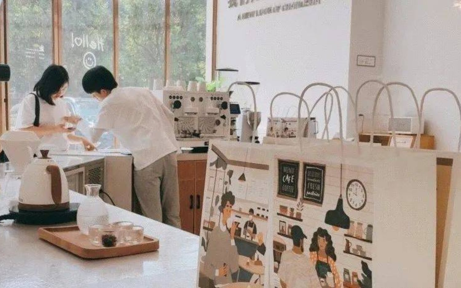 Khởi nghiệp F&B với quán cafe đầu tư hơn 1.4 tỷ nhưng vẫn thu lỗ sau 6 tháng 