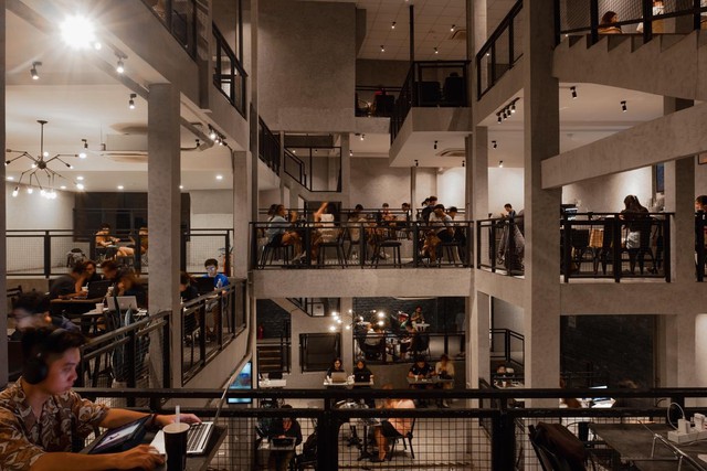 Hoạt động 24/7, không gian đa tầng đáp ứng thói quen overnight tại Three O'clock