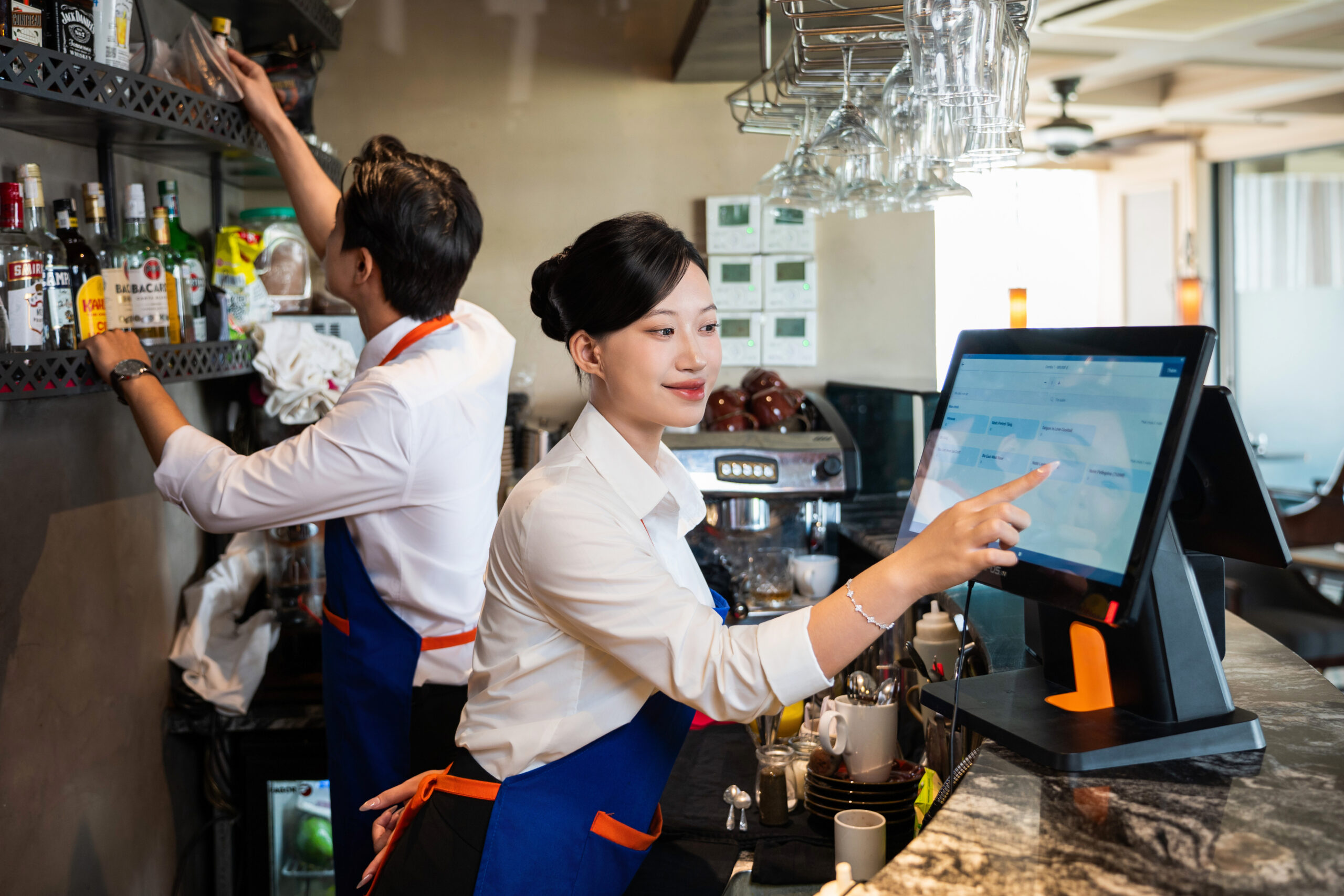 Top 5 phần mềm quản lý nhân sự ngành F&B giúp chủ quán kiểm soát công – ca – lương hiệu quả 3 Chủ quán ưu tiên sử dụng các phần mềm quản lý nhân sự có tích hợp POS